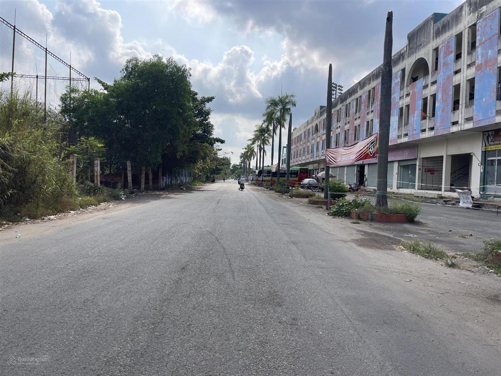 Mt đường xương cá, xã đa phước, bình chánh dt 4266m lúa đường xe tải chạy thoải mái