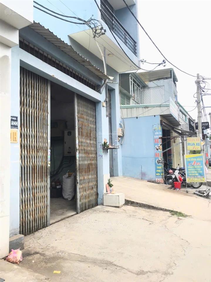 Bán nhà mặt tiền đường ao đôi , bình tân diện tích 154m2 (4,5mx34m) . 1 trệt , 1 lầu , 3pn