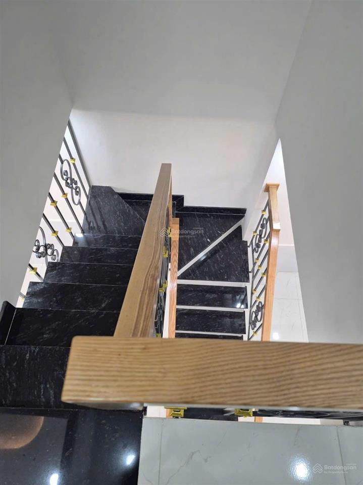 Bán nhà mới hẻm 1 sẹt hương lộ 2, p. bình trị đông, bình tân dt (3m x 11m) 1 lầu,