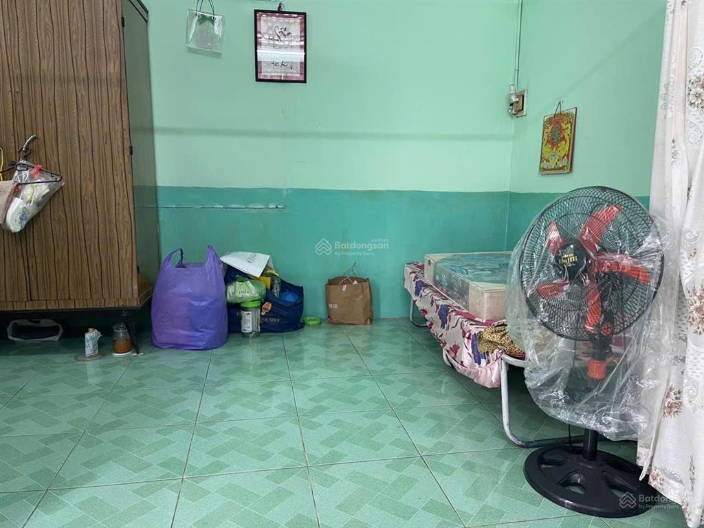 Cần bán nhanh chung cư để vô viện dưỡng lão diện tích 29,5 m2 tầng 1, ngay góc 2 mặt tiền đường