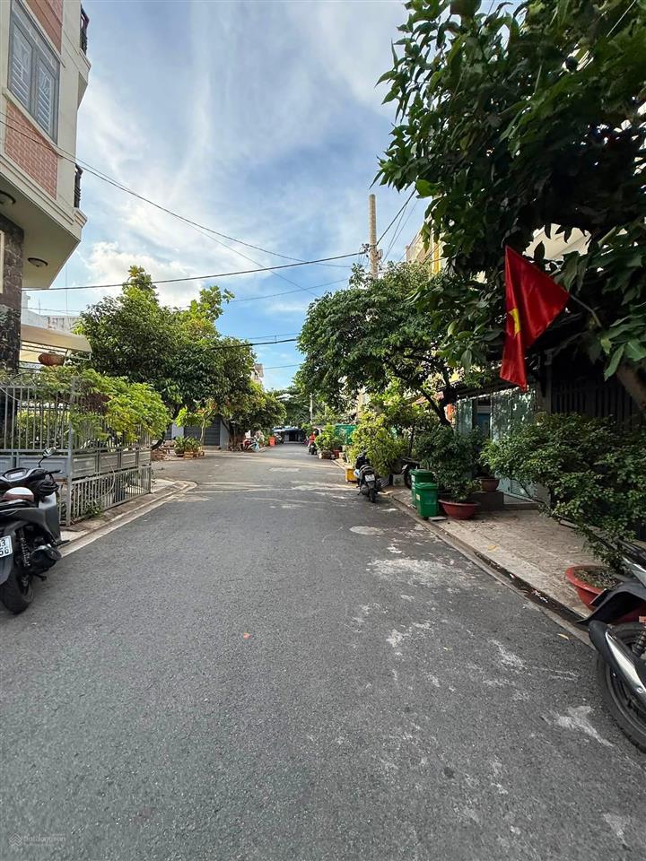 Bán nhà hẻm 8m tân hoà đông, q bình tân  4x17.5m  1 lầu đúc  7 tỷ.  0917 861 *** (linh)