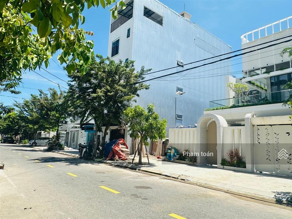 Rẻ nhất khu đảo vip trung lương 10, b1 9 lô sát góc gần sông hòa xuân, đông nam, 100m2 đường 7m5