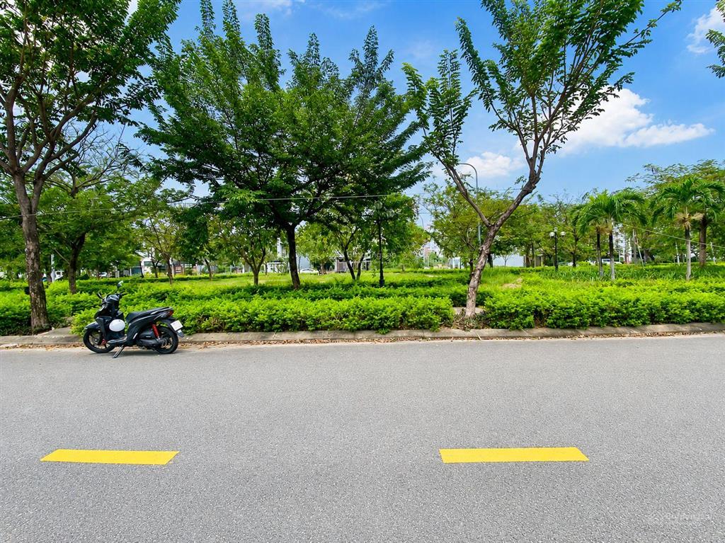 Sập hầm chỉ 7,3 tỷ đảo vip trung lương 11 view công viên hiện hữu đường 7m5 100m5 tây bắc