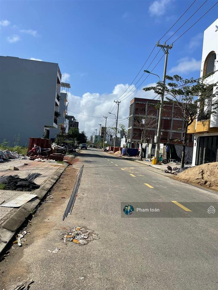 Nam hòa xuân đặng hồi xuân b2 99 trục thông ra đường quảng nam đông nam sạch 110m2