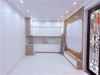 Nhà lô góc mặt ngõ 343 đội cấn, ô tô đến nhà. diện tích 27,3m * 4,5 tầng  full nội thất.