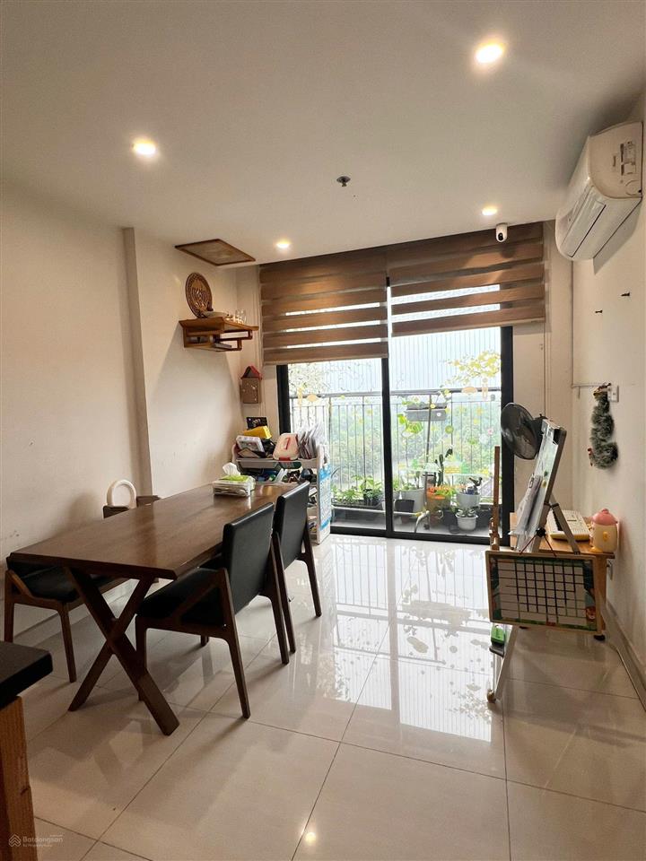 Cho thuê gấp cc 3pn vinhome grand park, giá tốt, có chỗ để xe hơi