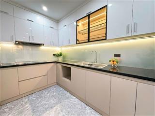 Chính chủ cho thuê căn hộ MD COmplex 95m,2pn,2 vs có slot để xe, lh 0983816388