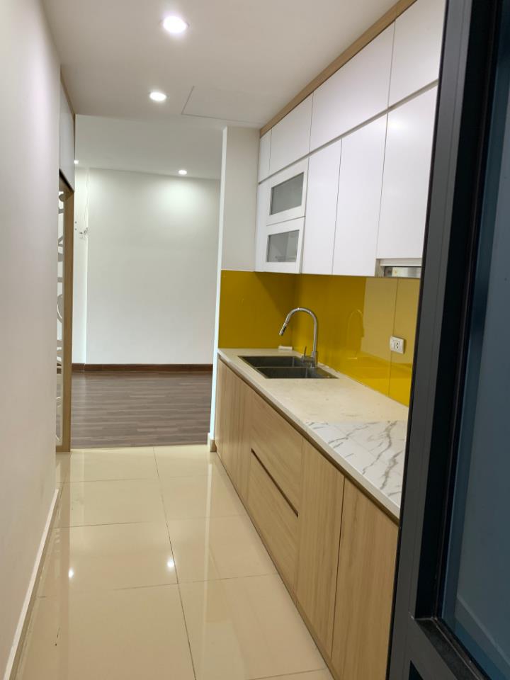 Cần cho thuê căn hộ tòa C6 Trần Hữu Dực, 3pn,2 vs, đủ đồ ,lh 0983816388
