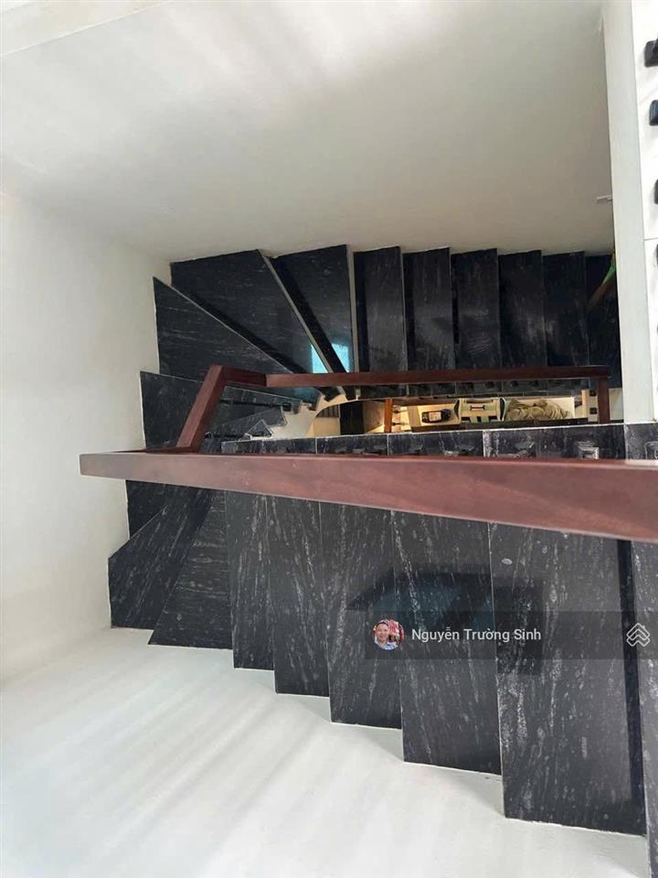 Bán nhà riêng lô góc 4 tầng tại xã mai lâm, 5,8 tỷ, 44m2, view đẹp 4 pn.