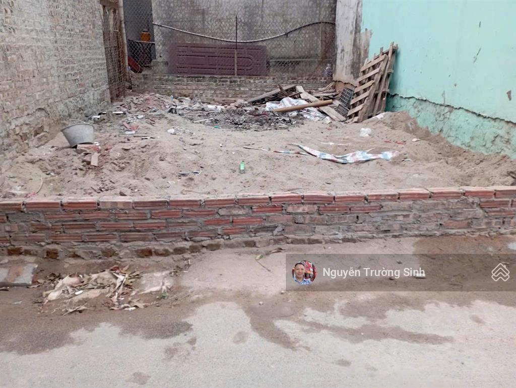 Bán gấp 30.1 m2 trục chính thôn thái bình kinh doanh giá chỉ 3.45 tỷ.