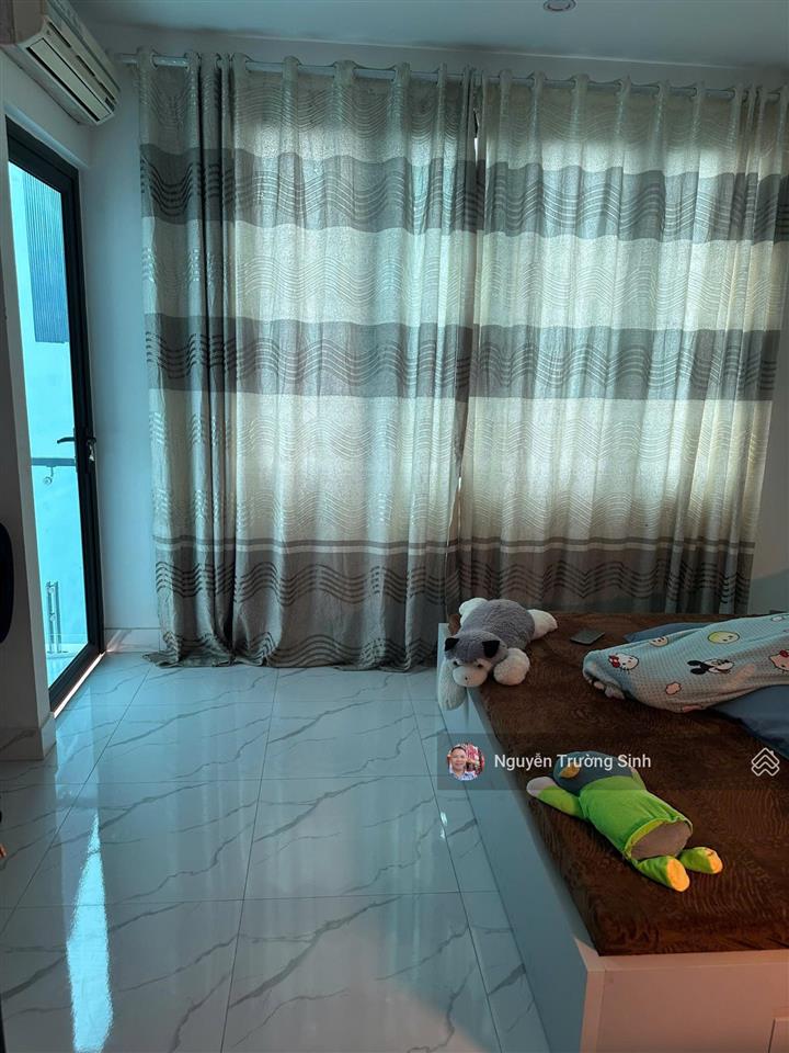 Chủ nhà đang ở nhà đẹp full nội thất, chỉ việc xách vali về ở. 44.1 m2 4 tầng lô góc hơn 5 tỷ