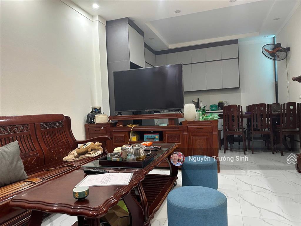 Chủ nhà đang ở nhà đẹp full nội thất, chỉ việc xách vali về ở. 44.1 m2 4 tầng lô góc hơn 5 tỷ