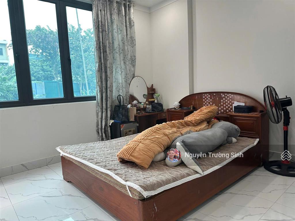 Chủ nhà đang ở nhà đẹp full nội thất, chỉ việc xách vali về ở. 44.1 m2 4 tầng lô góc hơn 5 tỷ