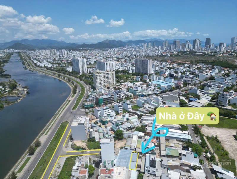 Cắt lỗ bán gấp nhà vcn phước long  giá 6 tỷ 990