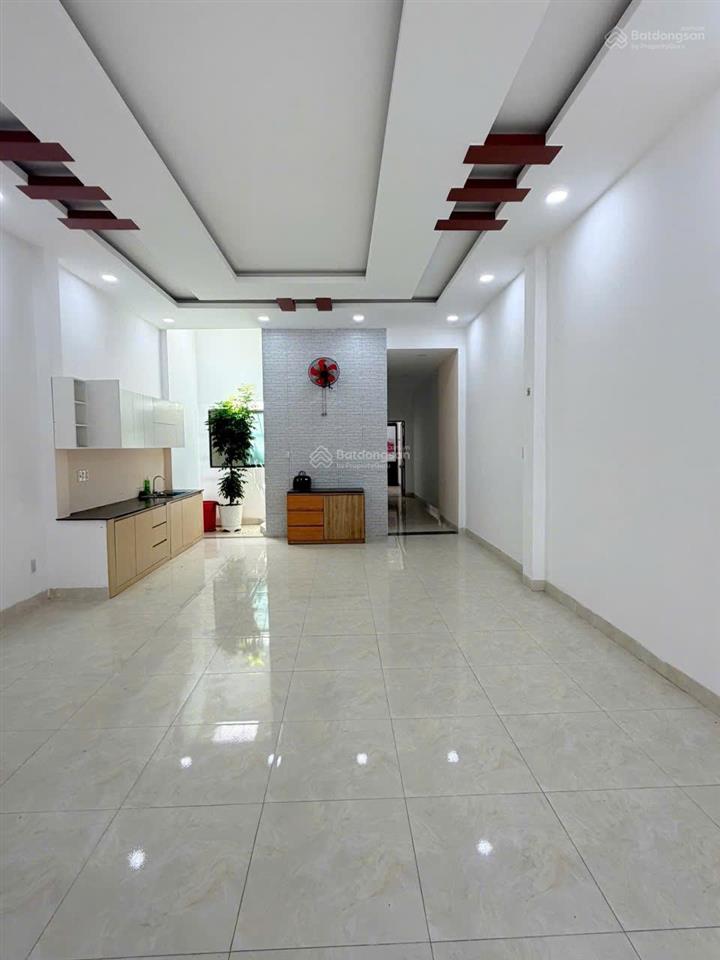 Cắt lỗ bán gấp nhà vcn phước long  giá 6 tỷ 990