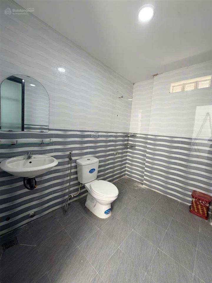 Bán nhà cấp 4 kđt phước long, diện tích 136,1 m2  giá 6 tỷ 990