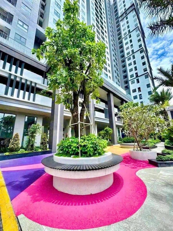 Chính chủ bán căn hộ tầng 8  chung cư the maison thủ dầu một, tphcm. giá 1,43 tỷ nội thất gần full
