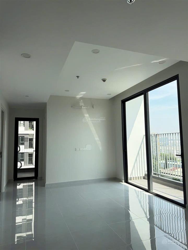 Chính chủ bán căn hộ tầng 8  chung cư the maison thủ dầu một, tphcm. giá 1,43 tỷ nội thất gần full
