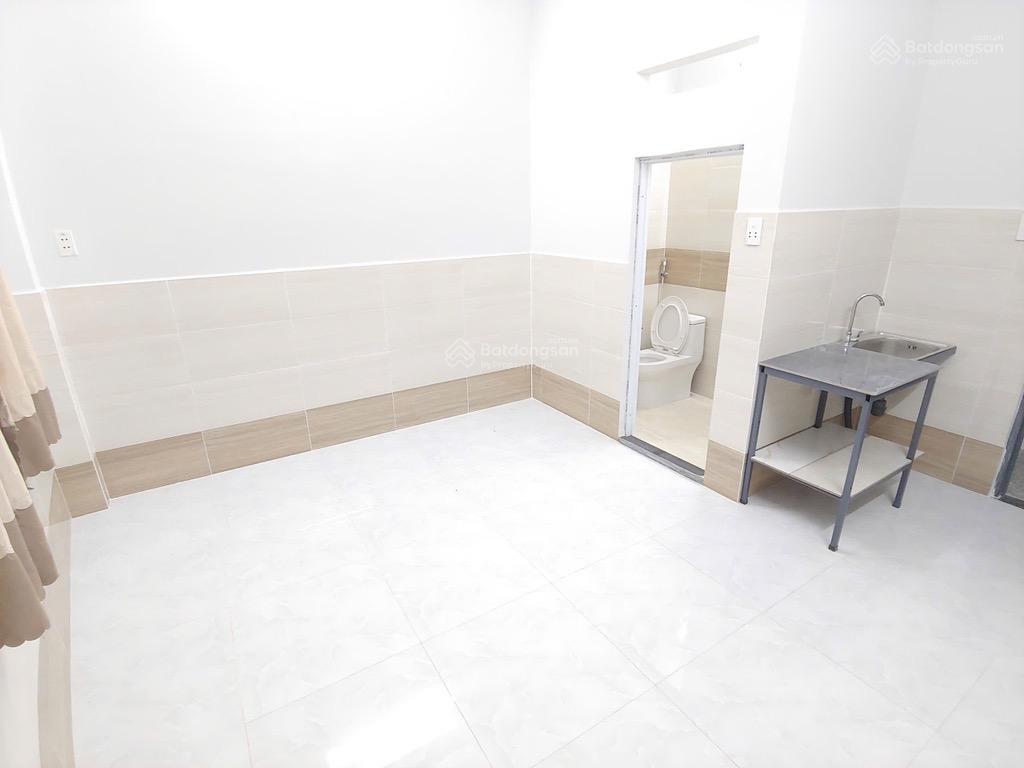 Ngộp bank gấp bán ngay đh văn lang, nguyễn thái sơn, p5, gò vấp  5 tầng 55m2 (4,5 * 13m)  7,99 tỷ