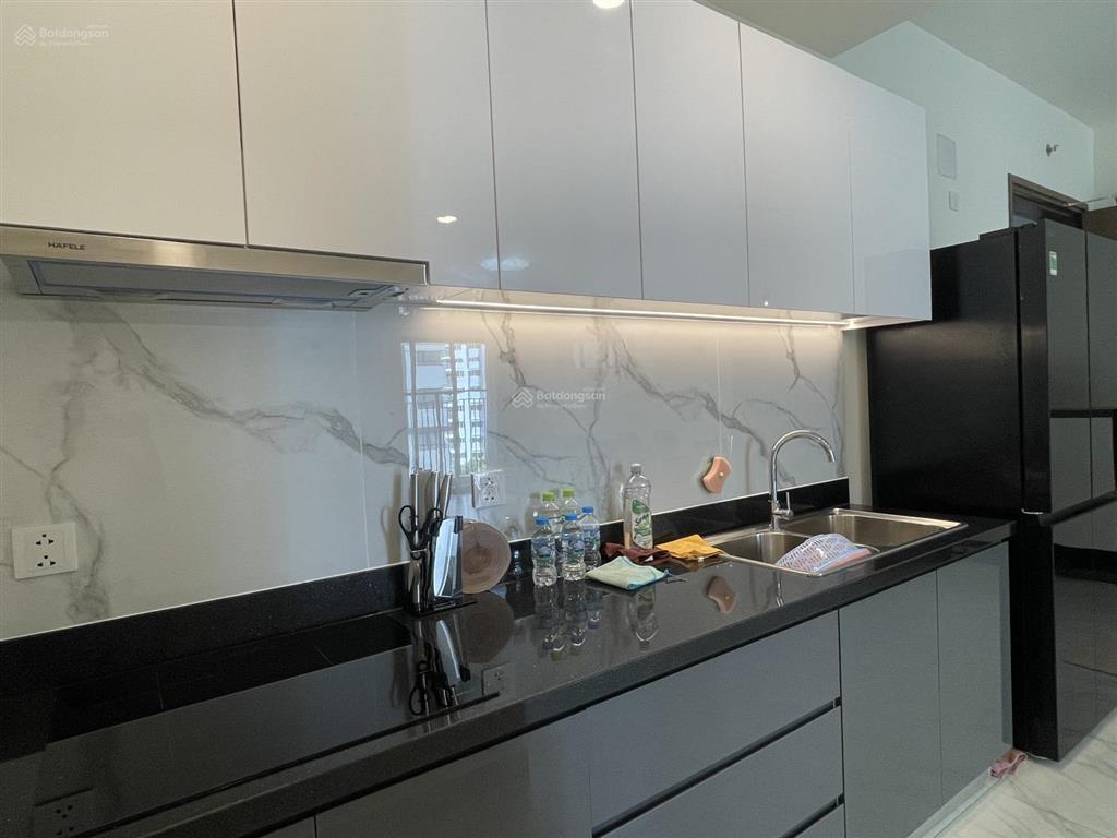 Chính chủ bán căn 3pn  chung cư the maison thủ dầu một. tặng full nội thất, bán gấp giá 2,58 tỷ tl