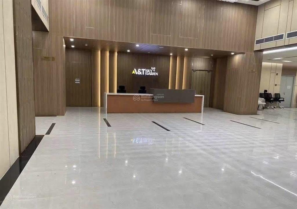 Cho thuê căn hộ 2pn, 2wc  dt 74m2 tầng 30, nhà sạch vào ở ngay. giá 6 triệu/tháng, cọc 1 tháng