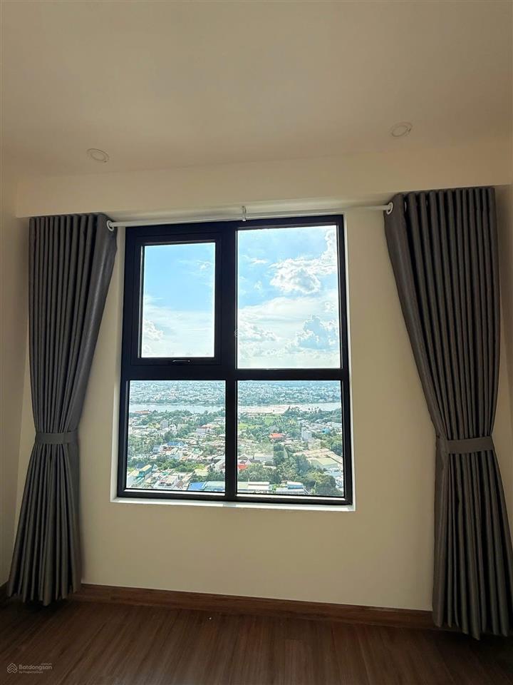Cho thuê a&t skygarden căn hộ 1pn+ view landmark  rèm, giàn phơi  giá 5 triệu/tháng, cọc 1 tháng