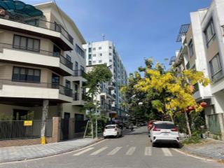 Bán căn góc 3,5 tầng xây thô đường nguyễn khuyến khu hud trầu cau, bò sơn, tp bn
dt 157,5m2.