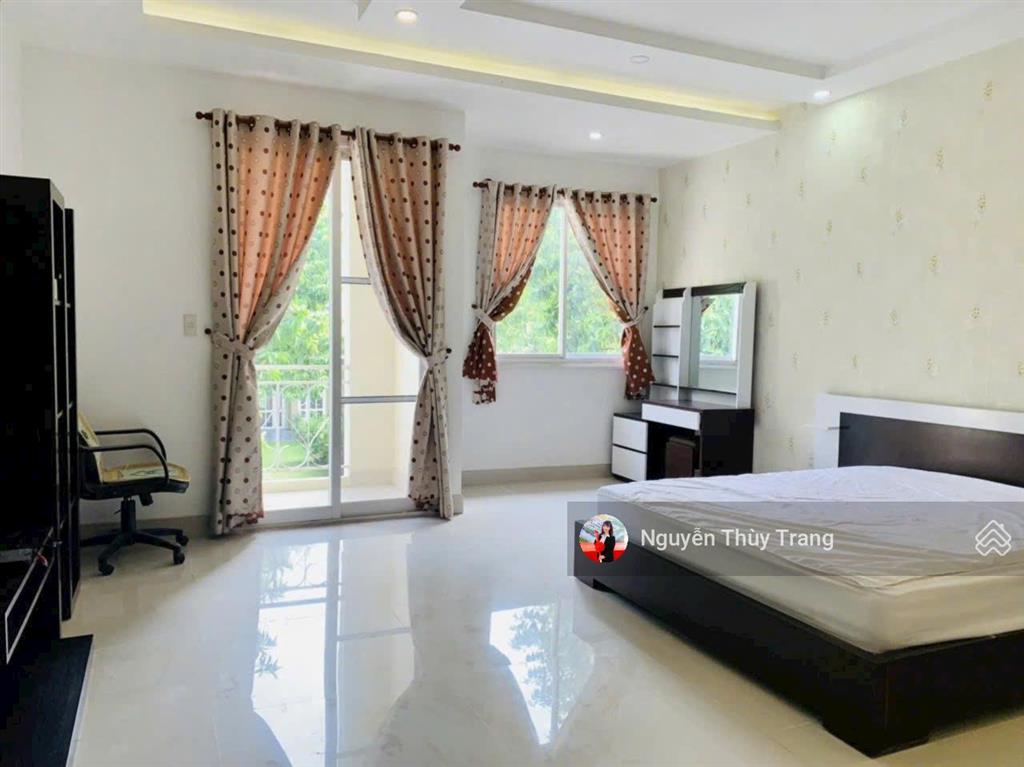 Bán gấp biệt thự cạnh khu chinatown đang sẵn hd thuê 5x20m 4pn. 1 trệt 2 lầu sân thượng nhà y hình
