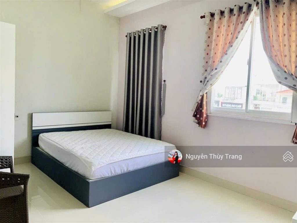 Bán gấp biệt thự cạnh khu chinatown đang sẵn hd thuê 5x20m 4pn. 1 trệt 2 lầu sân thượng nhà y hình