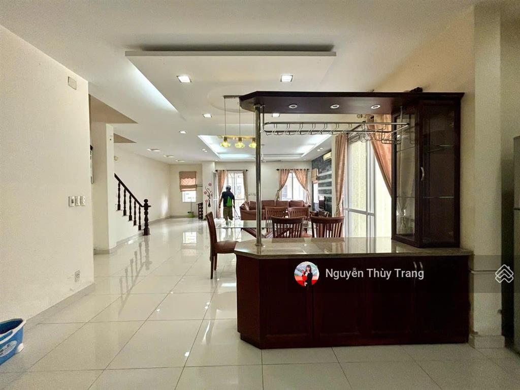Cần cho thuê căn biệt thự đẹp nhất oasis 3 thuận an 204m2 nhà đẹp i hình  full nội thất đẹp