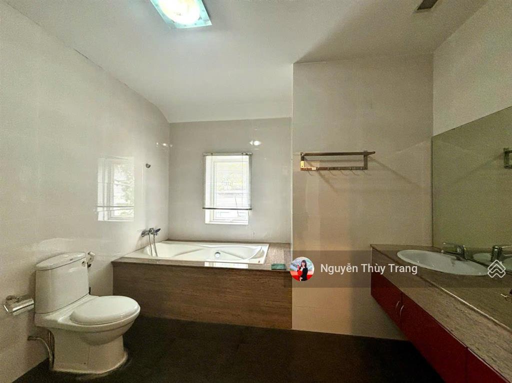 Cần cho thuê căn biệt thự đẹp nhất oasis 3 thuận an 204m2 nhà đẹp i hình  full nội thất đẹp