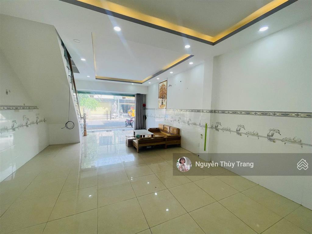 Chủ cần bán gấp căn biệt thự oasis city bến cát 5x16m 2pn giá chỉ 2.150 tỷ, nhà hướng nam