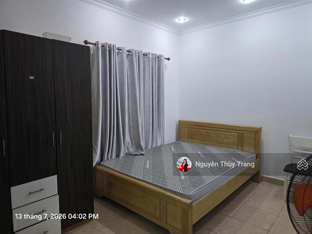Cần cho thuê căn biệt thự vườn, cạnh hồ bơi, full nội thất 4pn tại the oasis, phường an phú, tphcm