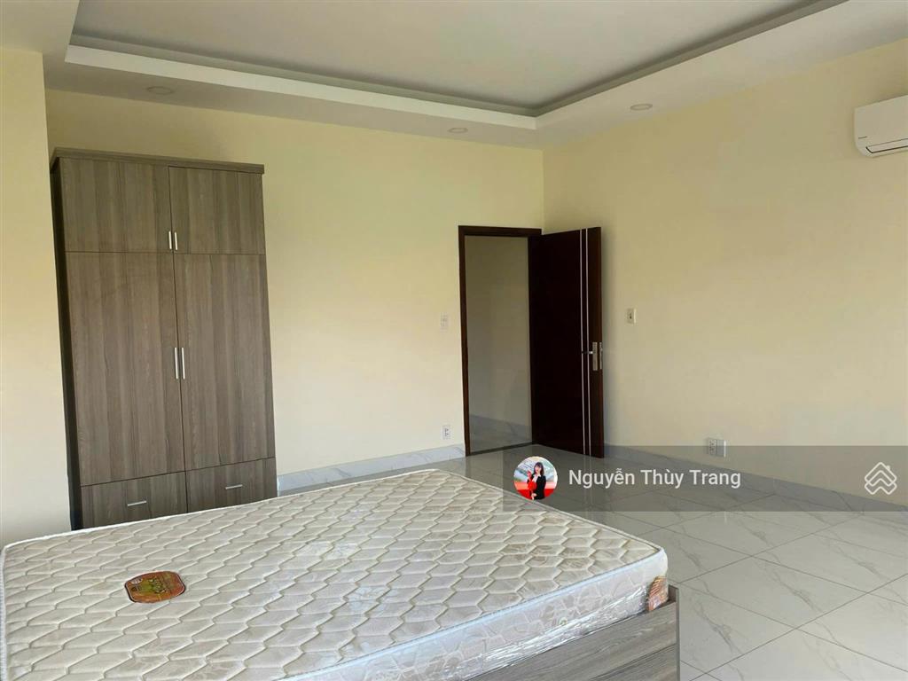 Biệt thự 150m2 hướng nam, nhà đẹp thông thoáng, sẵn hợp đồng thuê nhà 2 năm 18 triệu