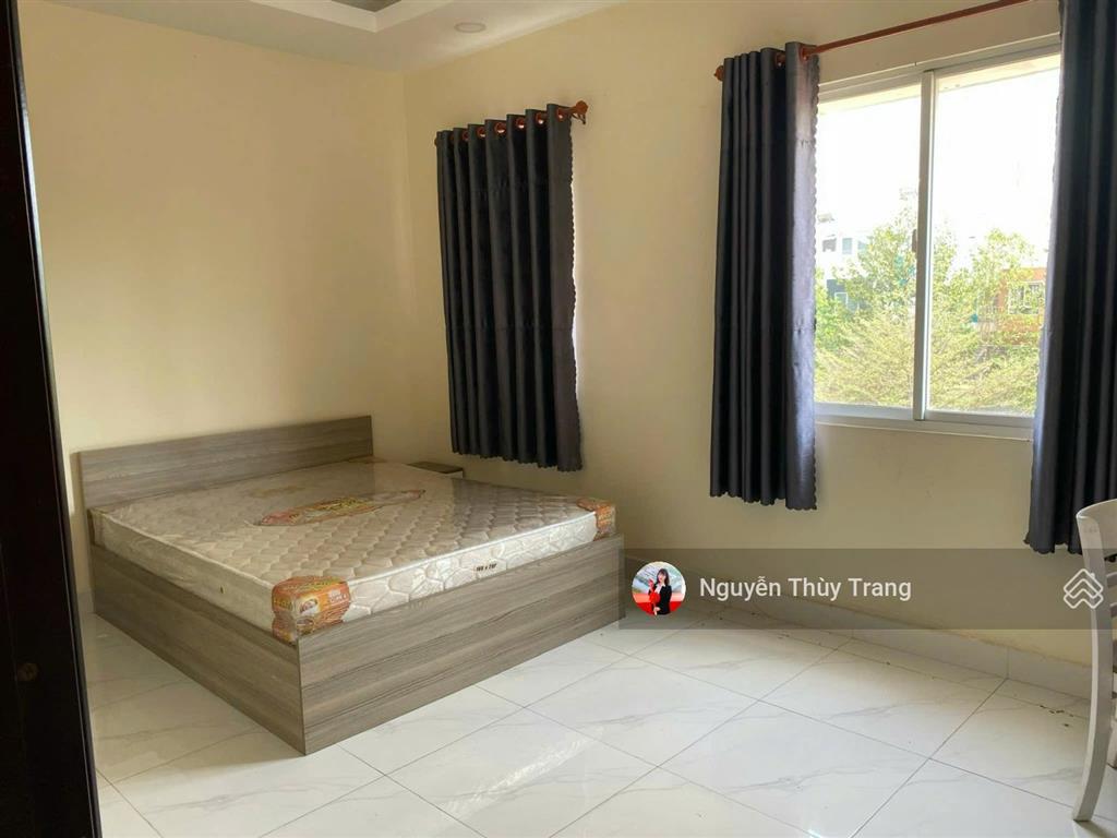 Biệt thự 150m2 hướng nam, nhà đẹp thông thoáng, sẵn hợp đồng thuê nhà 2 năm 18 triệu