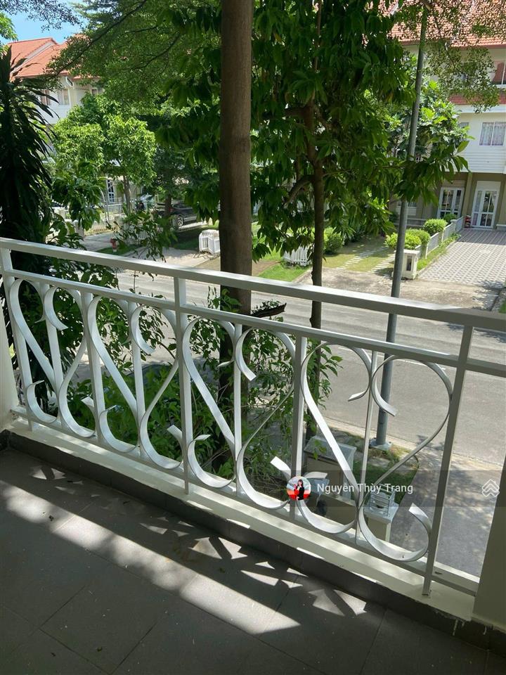 Cần bán gấp biệt thự 100m2 tại oasis 1, thuận an, bình dương  1 căn giá rẻ duy nhất nhà đẹp y hình