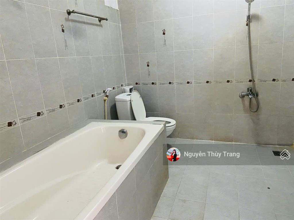Cần bán gấp biệt thự 100m2 tại oasis 1, thuận an, bình dương  1 căn giá rẻ duy nhất nhà đẹp y hình
