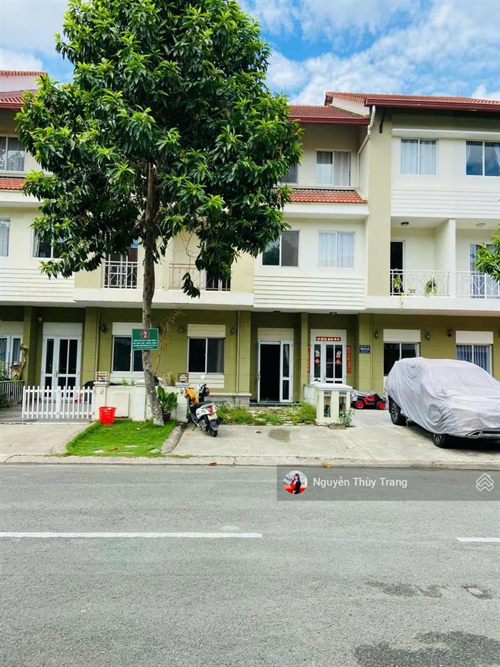 Cần bán gấp biệt thự 100m2 tại oasis 1, thuận an, bình dương  1 căn giá rẻ duy nhất nhà đẹp y hình