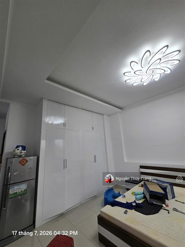Chính chủ gửi bán bt 150m2 nhà đẹp giá tốt tại oasis 2 kế siêu thị aeon mall bd, đối diện hồ bơi