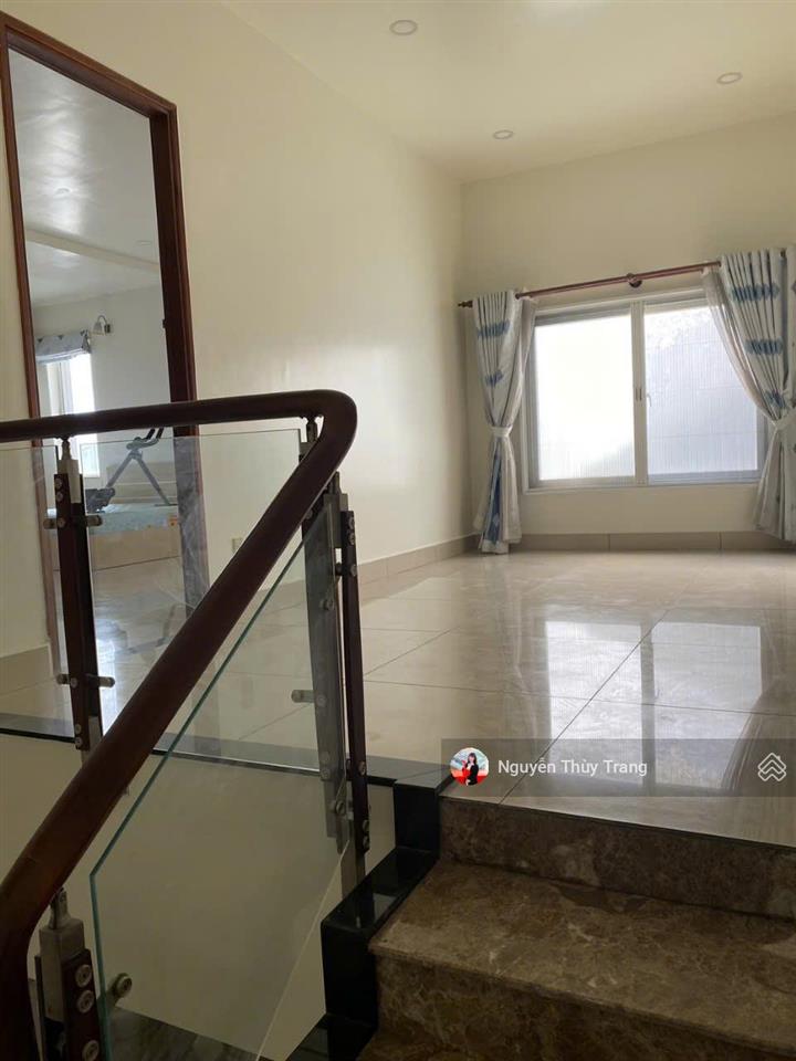 Bán nhanh căn biệt thự 300m2 hướng nam giá đầu tư mua lời ngay, sẵn thu nhập