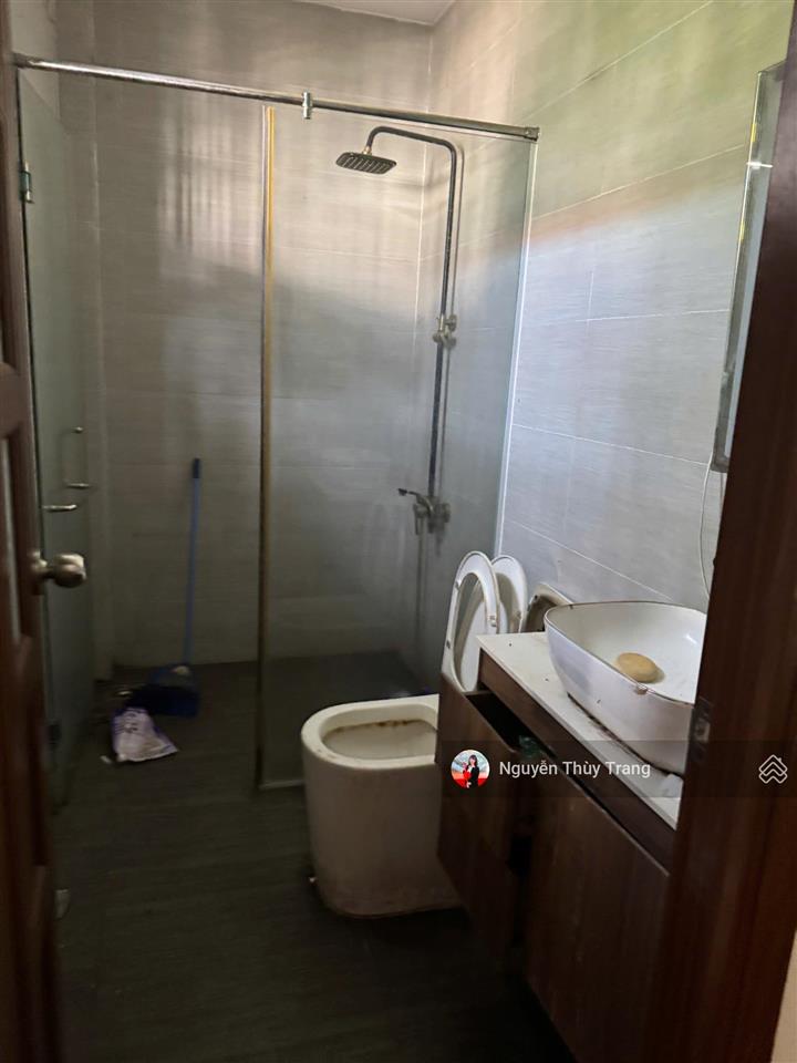 Bán shophouse mặt tiền đường 20m, 2pn, 2wc, 80m2, 2,19 tỷ, oasis city, bến cát, bình dương