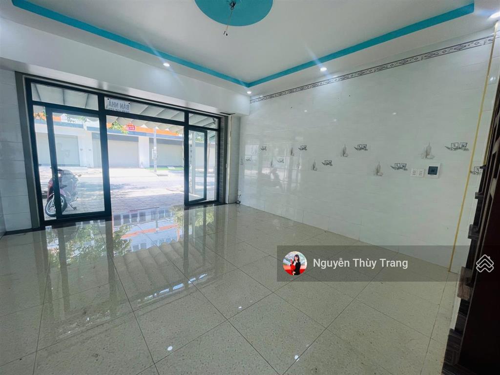 Bán shophouse 3 tầng, 2 mặt tiền, tại oasis city, 2,85 tỷ, 80m2, 3pn, 3wc, mặt tiền 5m
