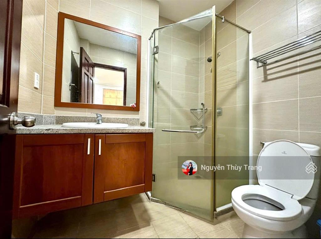 Bán biệt thự 4pn, 4wc, 259m2 tại khu oasis, giá tốt, sẵn thu nhập, cạnh hồ bơi. ngang 14m