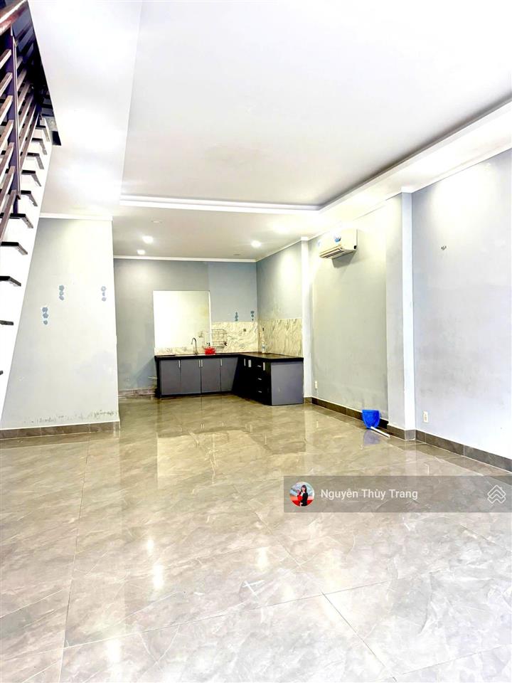 Chỉ 6,5 triệu/tháng  thuê ngay nhà liền kề oasis city, dọn vào ở liền, 2pn, 2wc