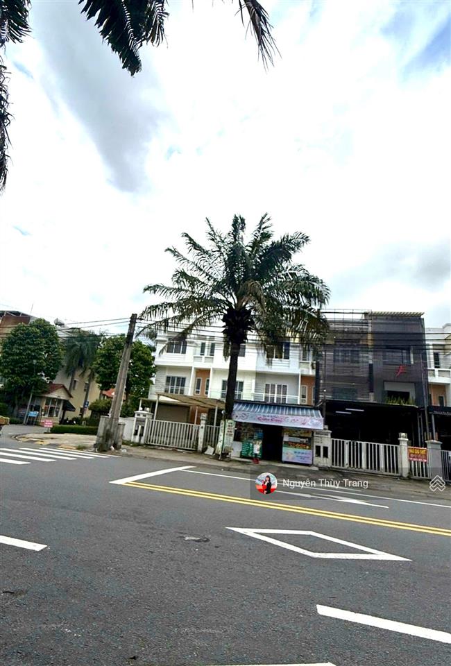 Shophouse d33 vsip 1 | vừa ở vừa kinh doanh mặt bằng đẹp, sẵn sàng vào kinh doanh