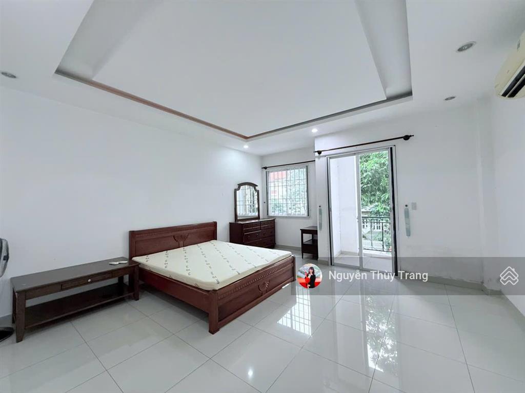 Cho thuê bt view đẹp, 100m2, 15 triệu, tại khu đô thị việt  sing the oasis, bình dương