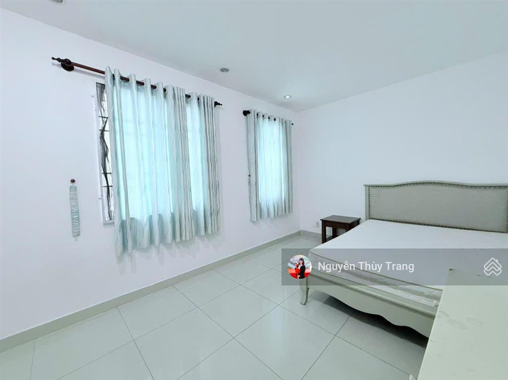 Cho thuê bt view đẹp, 100m2, 15 triệu, tại khu đô thị việt  sing the oasis, bình dương