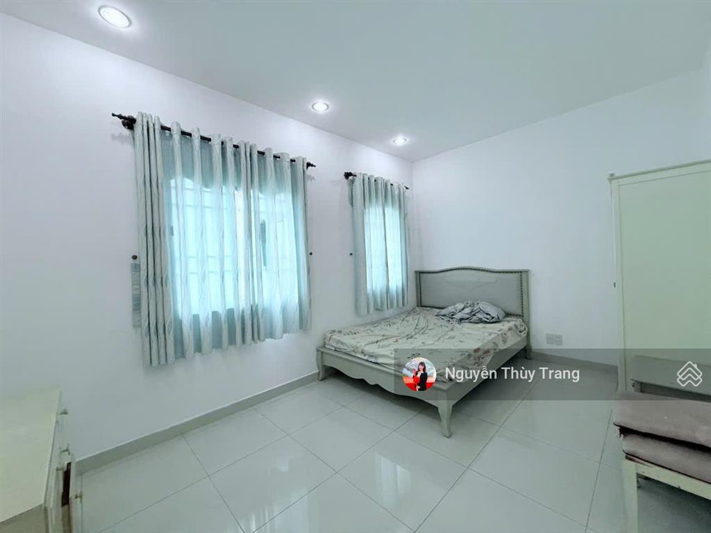 Cho thuê bt view đẹp, 100m2, 15 triệu, tại khu đô thị việt  sing the oasis, bình dương