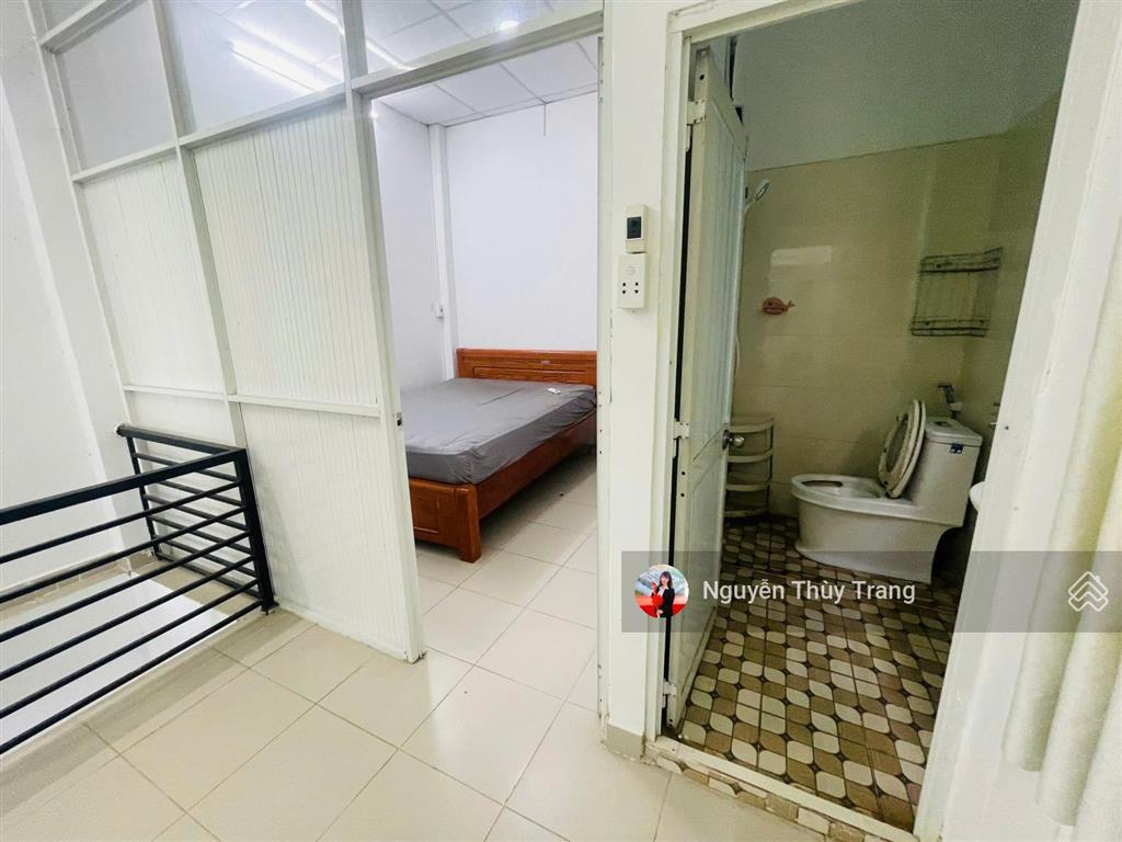 Bán nhà liên kế sẵn hd thuê nhà. bán 2 tỷ. 80m2. trục đường chính đẹp full nội thất
