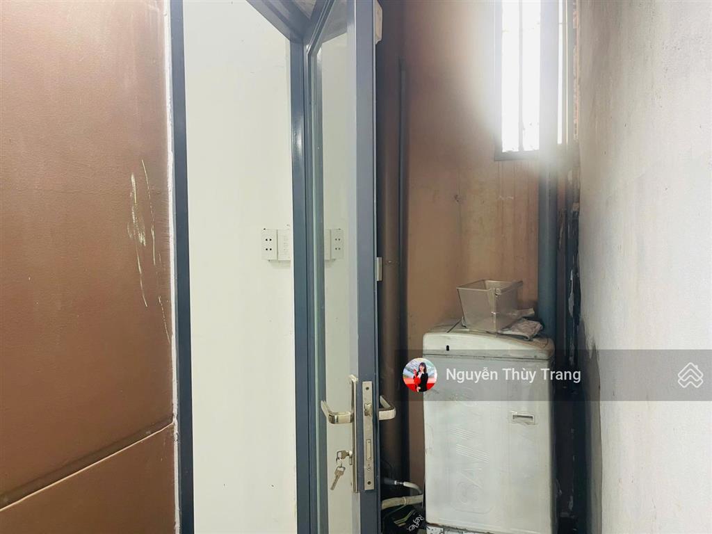 Bán nhà liên kế sẵn hd thuê nhà. bán 2 tỷ. 80m2. trục đường chính đẹp full nội thất